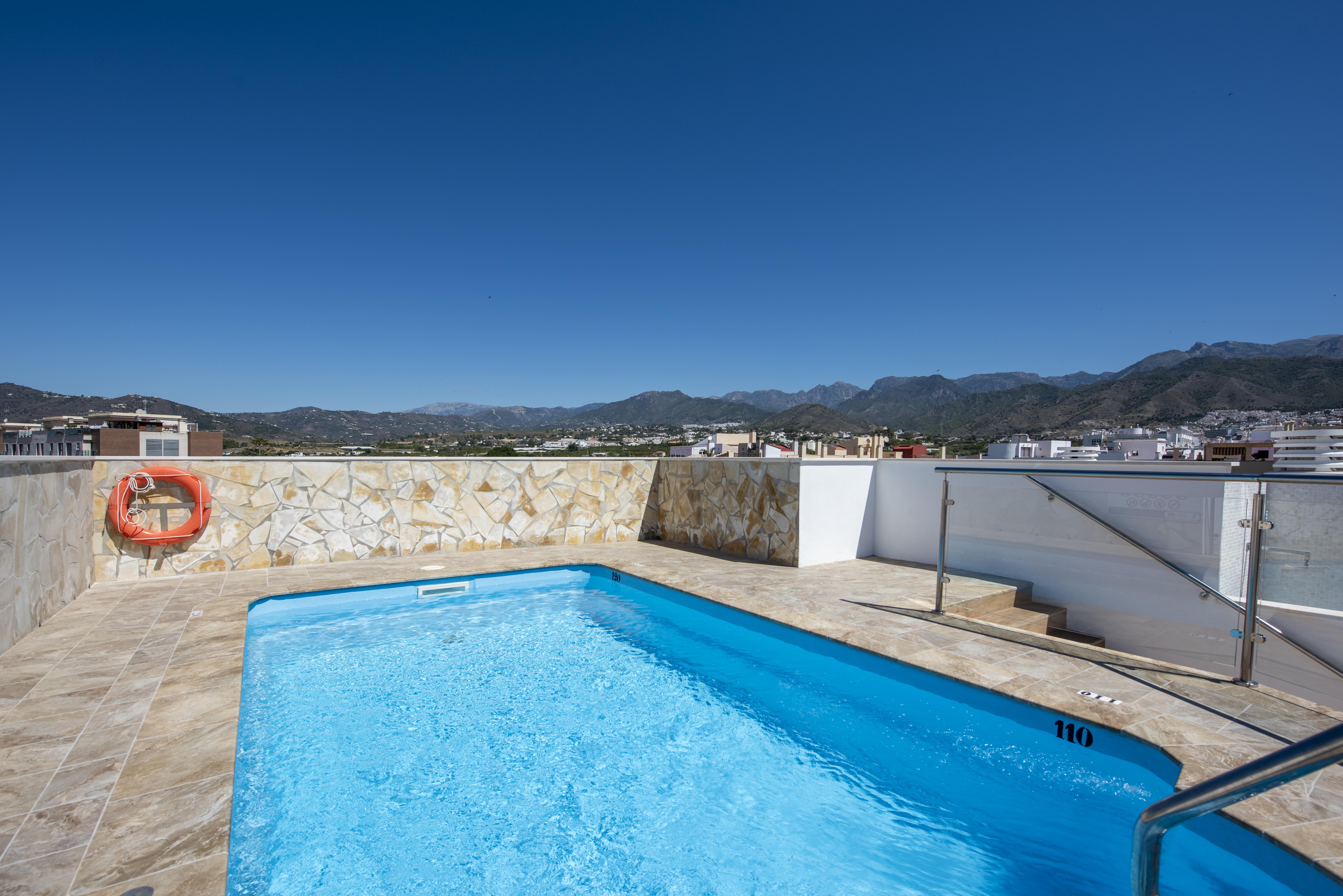 Hotel Toboso Chaparil Nerja Eksteriør billede